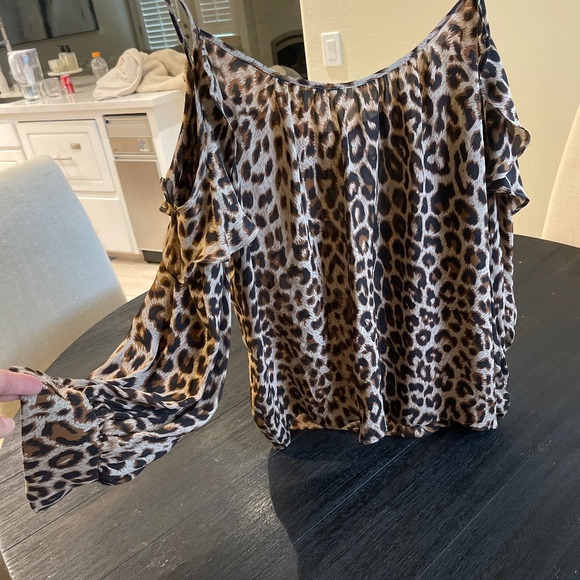 Parker leopard, print, cold, shoulder blouse - Picture 1 of 2